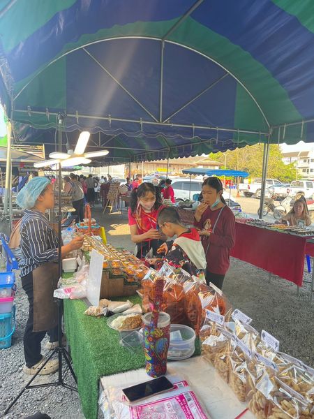 ขอเชิญชวนมาช้อป!! “ตลาดนัดเทศบาลนครสุราษฎร์ธานี ครั้งที่ 6 ใ ... Image 1