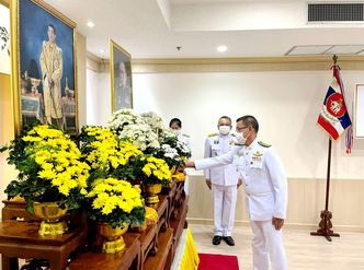 นายกฯประเสริฐ เข้ารับเครื่องหมาย "รักษาดินแดนยิ่งชีพ" ผู้ทำค ... Image 1