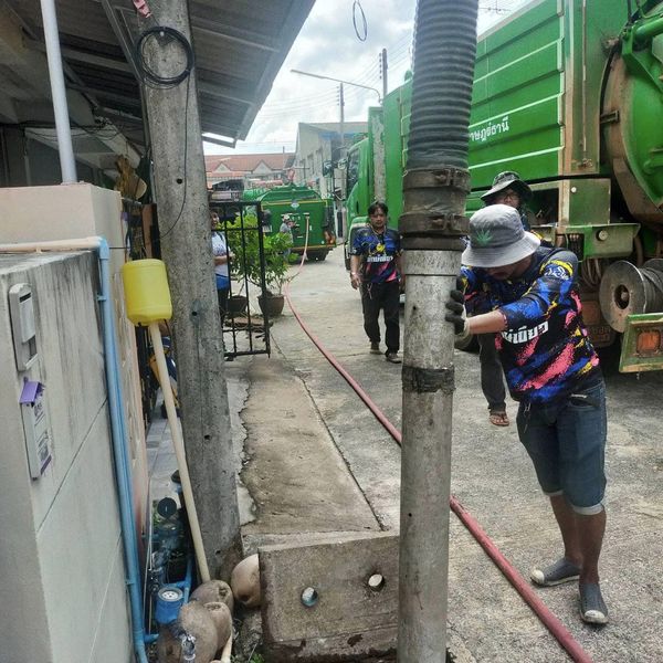 ทศบาลนครสุราษฎร์ธานี โดยสำนักช่าง ดำเนินงานด้านต่างๆ เพื่อคว ... รูปภาพ 1