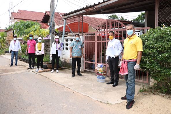 มอบถุงยังชีพบรรเทาความเดือดร้อนให้กับผู้กักตัว ๑๔ วัน Image 1