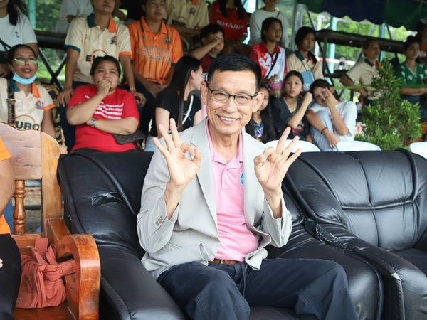 พิธีปิดการแข่งขันกีฬาฟุตบอล 9 คน “ร่วมสร้างเสริมพลังสามัคคีแ ... Image 1