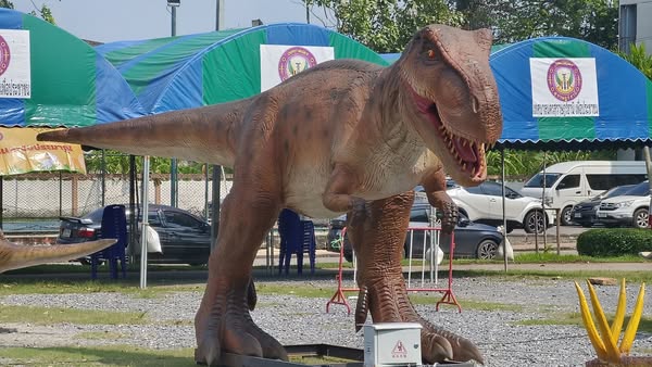 “เดินทางสู่ยุคจูราสสิค ผจญภัยในโลกไดโนเสาร์” รูปภาพ 1