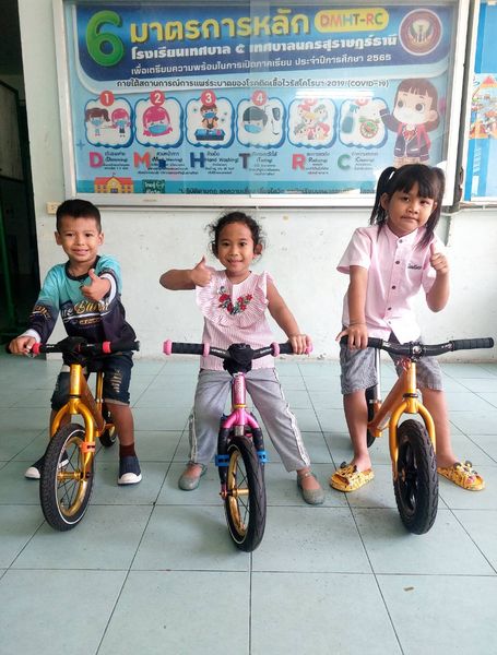 เทศบาลนครสุราษฎร์ธานี ส่งตัววัยรุ่นฟันน้ำนม แข่งจักรยานขาไถ  ... Image 1