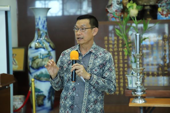 ลงพื้นที่พบปะชมรมผู้สูงอายุศูนย์สุขภาพชุมชนสวนหลวง ร.9 ,ผู้ส ... Image 1