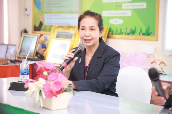 ประชุมเตรียมความพร้อมต้อนรับองคมนตรี ลงพื้นตรวจเยี่ยม ถนนศิล ... รูปภาพ 1