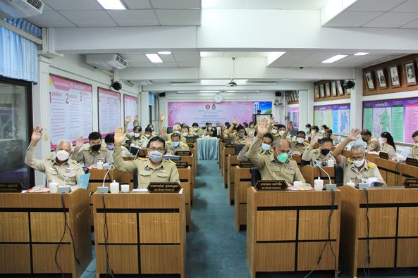 ประชุมสภาเทศบาลนครสุราษฎร์ธานี สมัยสามัญ สมัยที่ ๔ ครั้งที่  ... Image 1