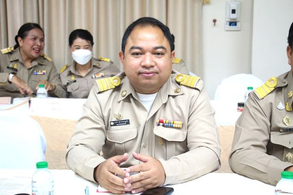 ประชุมหัวหน้าส่วนราชการประจำจังหวัดสุราษฎร์ธานี ประจำเดือนมิ ... Image 1