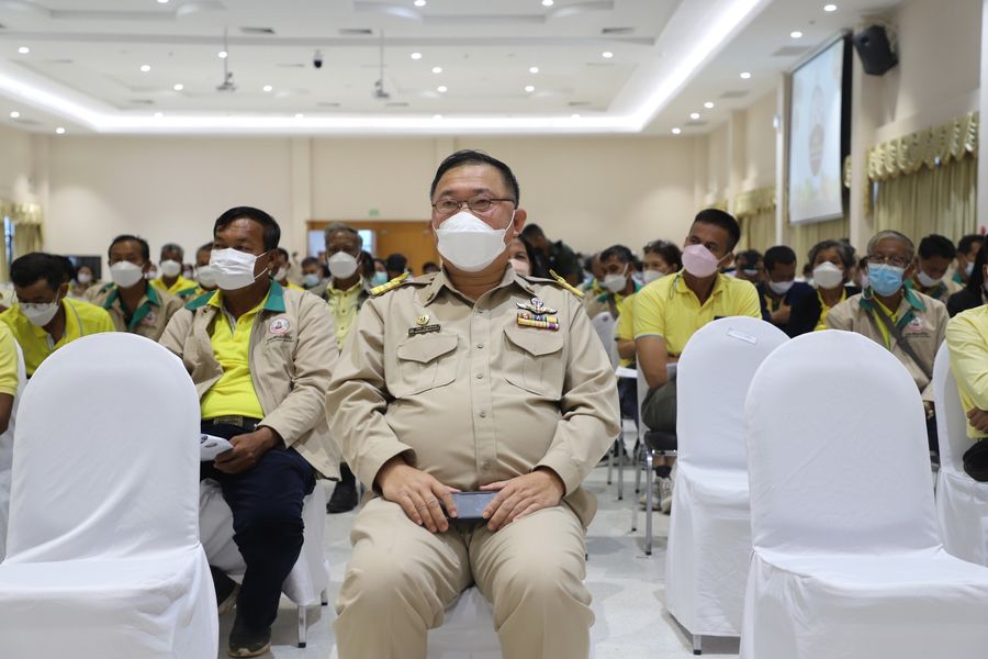 เทศบาลนครสุราษฎร์ธานี ร่วมงานวันดินโลก (World Soil Day) ประจ ... Image 1