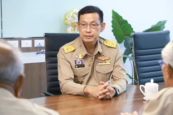 ให้การต้อนรับตัวแทนพุทธสมาคมจังหวัดสุราษฎร์ธานี รูปภาพ 1