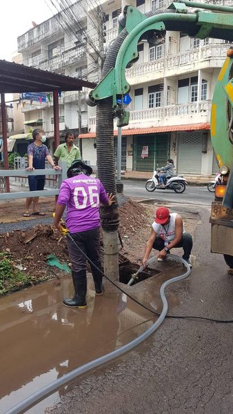 เทศบาลนครสุราษฎร์ธานี โดยสำนักช่าง ดำเนินงานด้านต่างๆ เพื่อค ... รูปภาพ 1