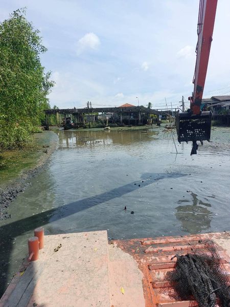 เทศบาลนครสุราษฎร์ธานี โดยสำนักช่าง ดำเนินงานด้านต่างๆ เพื่อค ... รูปภาพ 1