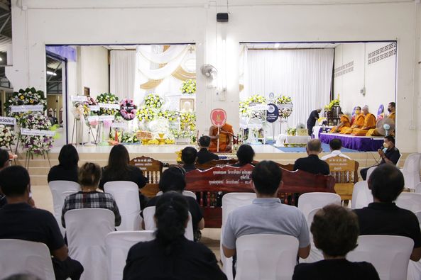 พิธีบำเพ็ญกุศลศพ ณ วัดกลางใหม่ Image 1