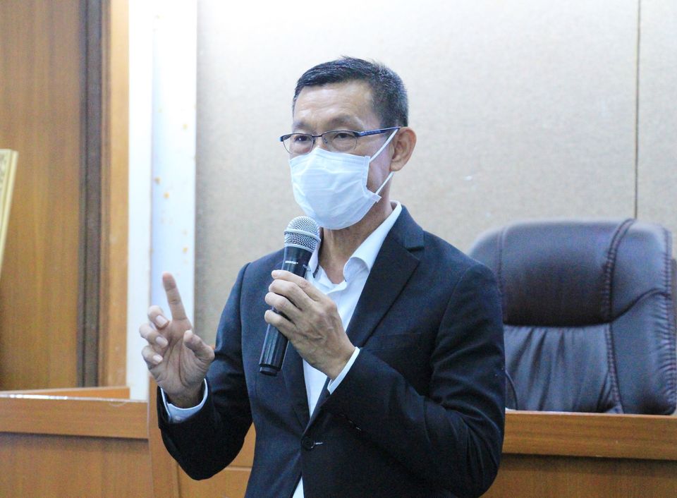 พิธีมอบโล่ให้แก่บุคลากรดีเด่น Image 1