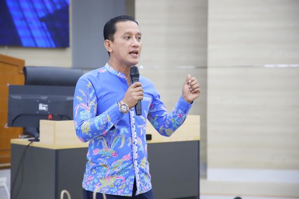 เทศบาลนครสุราษฎร์ธานีให้การต้อนรับคณะศึกษาดูงานจากเทศบาลตำบล ... รูปภาพ 1