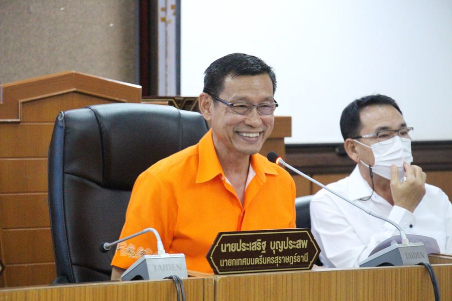 เทศบาลนครสุราษฎร์ธานี ต้อนรับผู้ผ่านการสรรหาให้ดำรงตำแหน่งสา ... Image 1