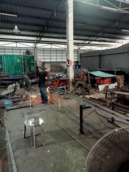 เทศบาลนครสุราษฎร์ธานี โดยสำนักช่าง ดำเนินงานด้านต่างๆ เพื่อค ... รูปภาพ 1