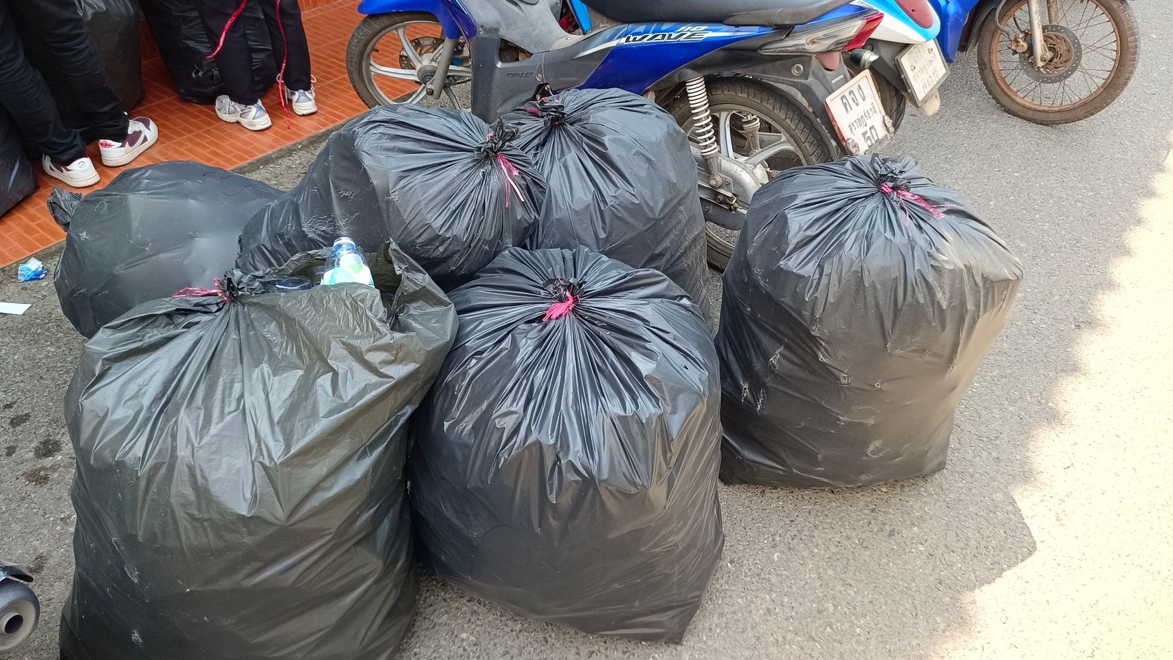 เทศบาลนครสุราษฎร์ธานีจัดกิจกรรม​ MOI​ Waste​ Bank​ Week Image 6