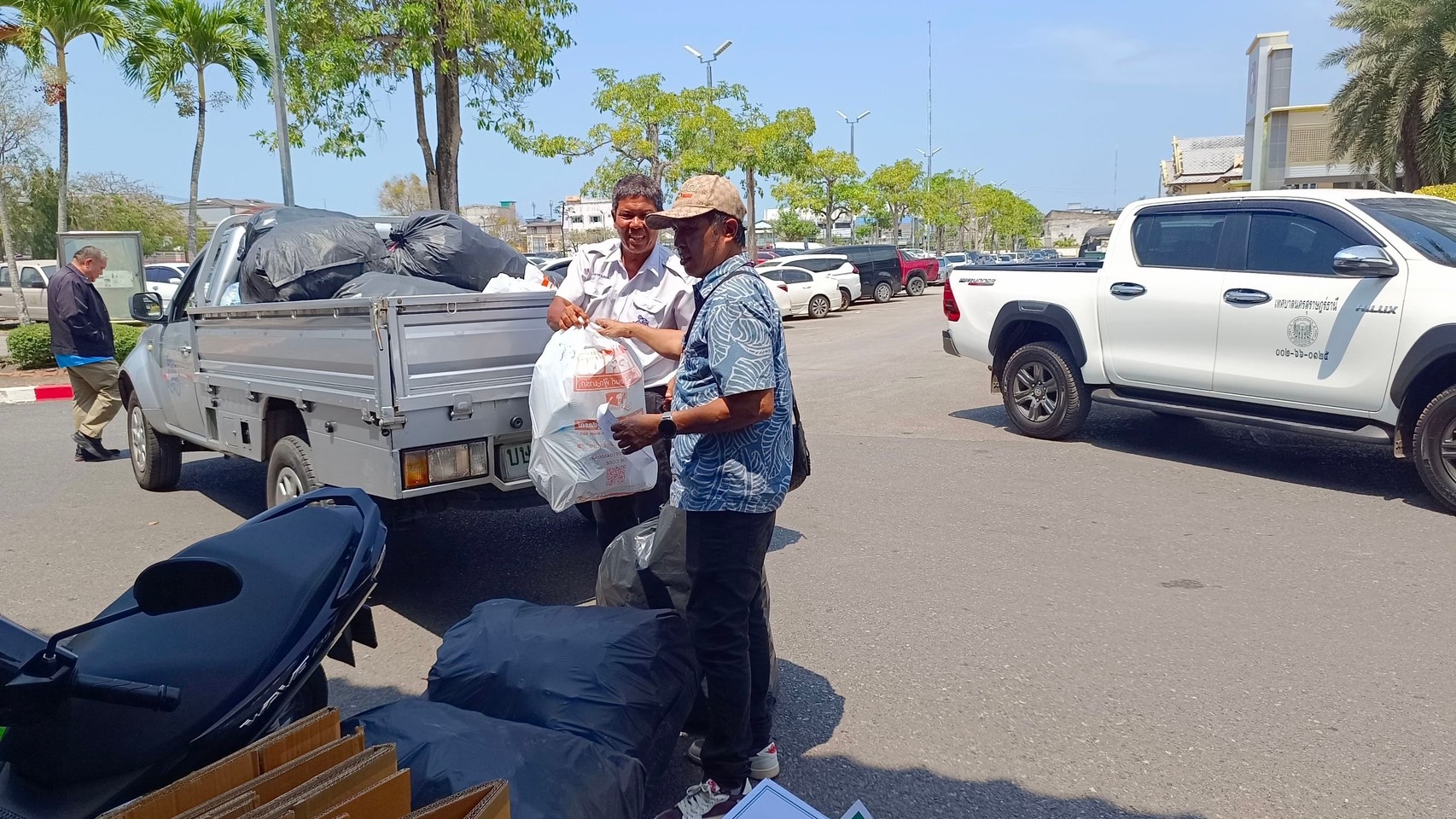 เทศบาลนครสุราษฎร์ธานีจัดกิจกรรม​ MOI​ Waste​ Bank​ Week Image 7