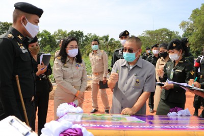 ร่วมต้อนรับคณะตรวจเยี่ยมโครงการทหารพันธุ์ดี ค่ายวิภาวดีรังสิ ... Image 1