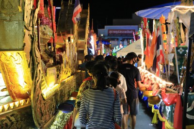 ไหว้พระ ๑๐๐ วัด มหัศจรรย์วันเดียว รูปภาพ 1