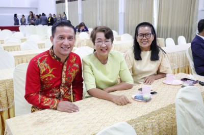 ร่วมแสดงความยินดีแด่ผู้อำนวยการโรงเรียนเมืองสุราษฎร์ธานี รูปภาพ 1