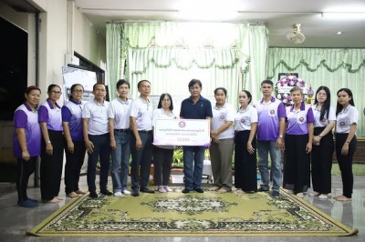 เทศบาลนครสุราษฎร์ธานี ร่วมมอบเงิน 30,000 บาท แก่สมาชิกกองทุน ... รูปภาพ 1
