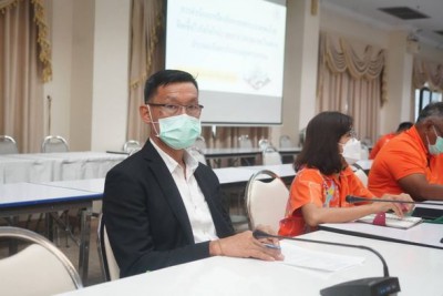 ประชุมคณะกรรมการโรคติดต่อ ติดตามการป้องกันการแพร่ระบาดของโคว ... Image 1