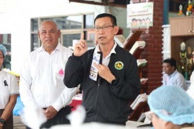 นายกแป๊ะ ตรวจเยี่ยมโครงการอุดหนุนส่งเสริมอาชีพ Image 1