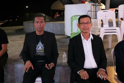 การออกรางวัลสลากกาชาด “งานสมโภชศาลหลักเมืองและกาชาดสุราษฎร์ธ ... รูปภาพ 1