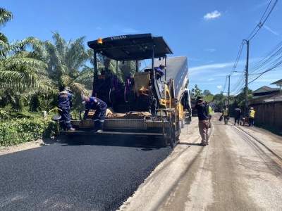 เทศบาลนครสุราษฎร์ธานี โดยสำนักช่าง ดำเนินงานด้านต่างๆ เพื่อค ... รูปภาพ 1