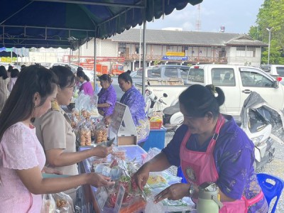 ขอเชิญชวนมาช้อป “ตลาดนัดเทศบาลนครสุราษฎร์ธานี ครั้งที่ 12” รูปภาพ 1