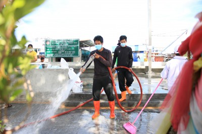ลงพื้นที่ล้างตลาดท่าเรือเกาะ Image 1