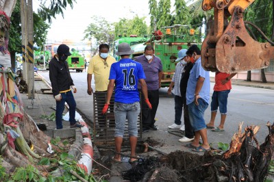 ดูดล้างท่อ บริเวณโค้งท่าปลาวาฬ Image 1