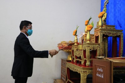 ร่วมงานบำเพ็ญกุศลศพคุณแม่เหื้อม สินราช อายุ ๘๔ ปี Image 1