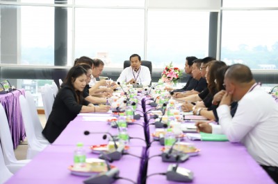 ประชุมหารือแนวทาง การปฏิบัติราชการของส่วนราชการ ครั้งที่ 8/2 ... รูปภาพ 1