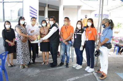 บรรยากาศ ปฏิบัติการส่งมอบถุงยังชีพโครงการช่วยเหลือการดำรงชีพ ... รูปภาพ 1