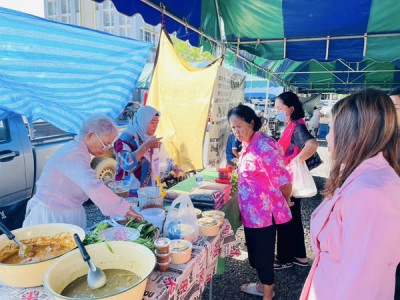 เชิญชวนมาเดินช้อปสินค้า "ตลาดนัดวันอังคาร เทศบาลนครสุราษฎร์ธ ... รูปภาพ 1