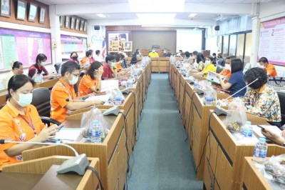 เทศบาลนครสุราษฎร์ธานี จัดประชุมคณะทำงานสื่อสิ่งพิมพ์และสื่อโ ... Image 1