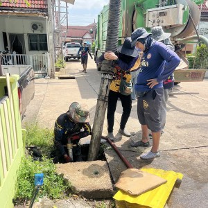 เทศบาลนครสุราษฎร์ธานี โดยสำนักช่าง ดำเนินงานด้านต่างๆเพื่อคว ... รูปภาพ 1