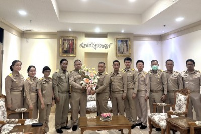 เทศบาลนครสุราษฎร์ธานี ร่วมแสดงความยินดีผู้ว่าราชการจังหวัดสุ ... Image 1