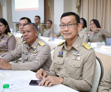จังหวัดสุราษฎร์ธานี ประชุมหัวหน้าส่วนราชการประจำจังหวัดและหน ... Image 1