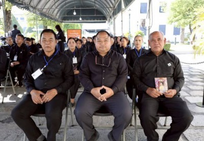 คณะกองทุนสวัสดิการชุมชนเทศบาลนครสุราษฎร์ธานี เข้ากราบถวายบัง ... รูปภาพ 1