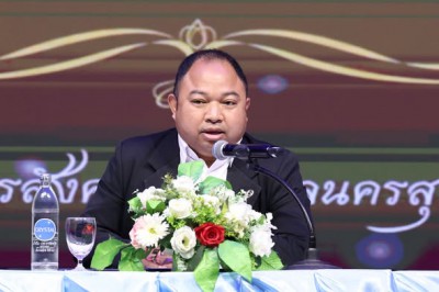 เทศบาลฯ ร่วมยินดี “บุคคลต้นแบบในชุมชน” Image 1