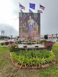 เทศบาลนครสุราษฎร์ธานี โดยสำนักช่าง ดำเนินงานด้านต่างๆ เพื่อค ... Image 1