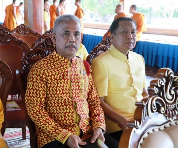 เทศบาลฯ ร่วมพิธีเจริญพระพุทธมนต์ ถวายพระพรชัยมงคลแด่พระบาทสม ... Image 1