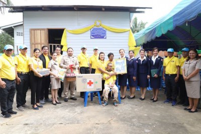 มอบบ้านตามโครงการซ่อมแซมบ้านเฉลิมพระเกียรติ รูปภาพ 1