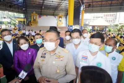เทศบาลนครสุราษฎร์ธานี ลงพื้นที่ตามแผนปฏิบัติการบริการฉีดวัคซ ... Image 1