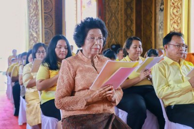 เทศบาลฯ ร่วมพิธีเจริญพระพุทธมนต์เฉลิมพระเกียรติ ถวายพระพรชัย ... Image 1