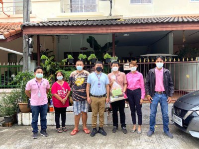 ส่งมอบถุงยังชีพแก่ผู้สัมผัสเสี่ยงสูง Image 1