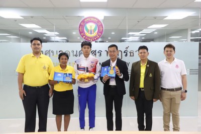 “เด็กสุราษฎร์” ผงาดเจ้าลมกรด 100 ม. ชาย กีฬาเยาวชนเอเชียระหว ... Image 1